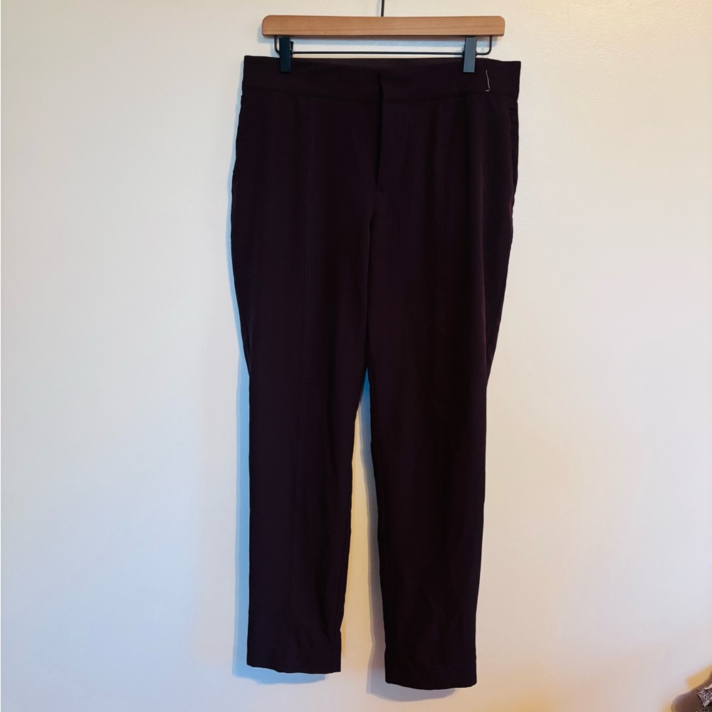 Mondetta burgundy dress pants with elastic in the waistband size 8